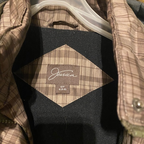 Women’s Winter Jacket with Fur Hood - Picture 3 of 4